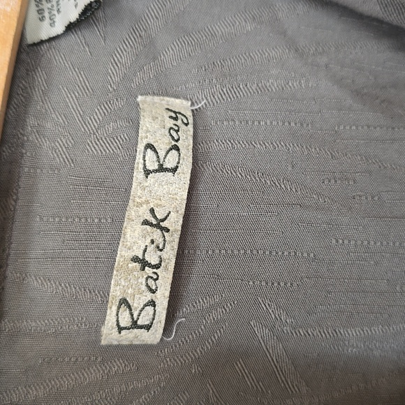 Batik Bay button-up SS men's shirt, greenish-Grey color. Size M. - Picture 2 of 4